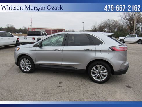 Used 2024 Ford Edge Titanium image 8