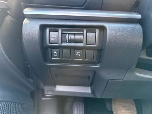 Used 2018 Subaru Crosstrek 2.0i Limited image 7