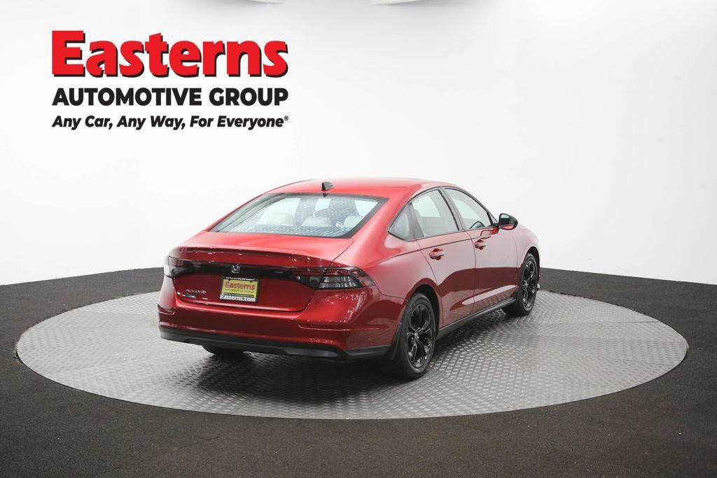 Used 2025 Honda Accord SE image 39