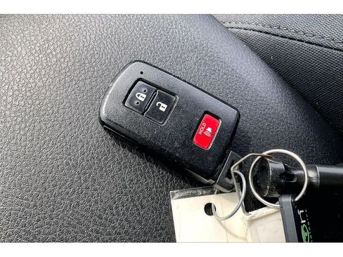 Used 2021 Toyota Tacoma TRD Off-Road image 14