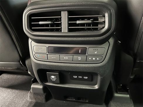 New 2025 Honda Pilot Black Edition image 22