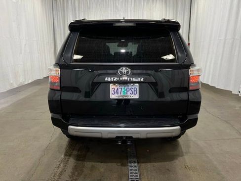 Certified 2024 Toyota 4Runner TRD Off-Road Premium w/ Off Road Premium Plus Package AWD/4WD image 5