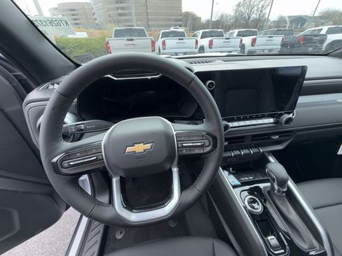 New 2026 Chevrolet Colorado LT w/ LT Convenience Package AWD/4WD image 16