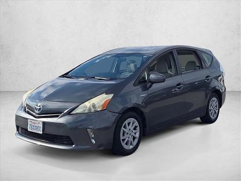 Used 2013 Toyota Prius V Two image 1