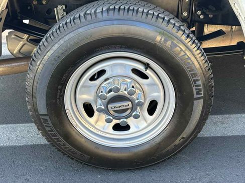 Used 2019 Ford F250 XL w/ XL Decor Group RWD image 50