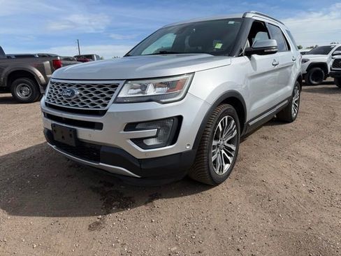 Used 2017 Ford Explorer Platinum AWD/4WD image 1