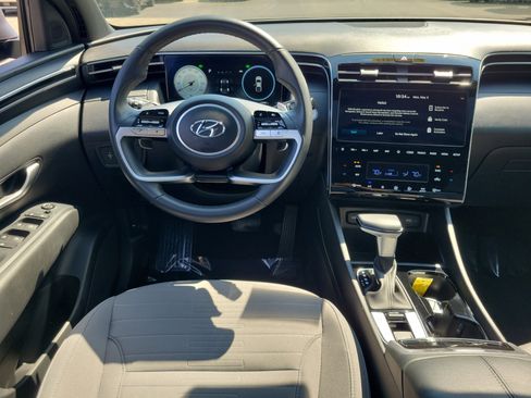 Used 2023 Hyundai Santa Cruz SEL Premium AWD/4WD image 10