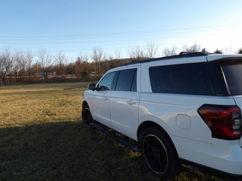Used 2024 Ford Expedition Max Limited image 4