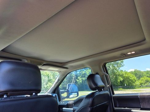 Used 2017 Ford F350 Lariat w/ Lariat Ultimate Package image 21