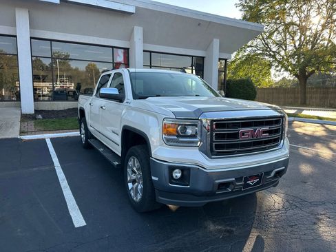 Used 2015 GMC Sierra 1500 SLT w/ SLT Crew Cab Value Package image 12