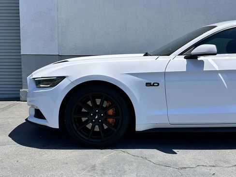 Used 2016 Ford Mustang GT w/ Black Accent Package RWD image 12