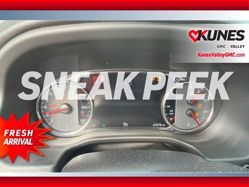 Used 2019 GMC Acadia Denali w/ Technology Package AWD/4WD image 9