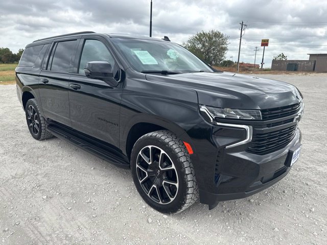 Used 2023 Chevrolet Suburban RST w/ Sport Performance Package AWD/4WD image 8