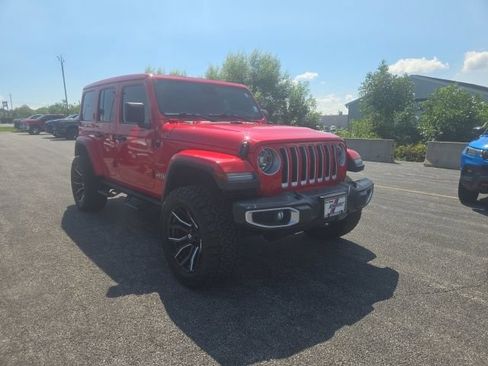Used 2020 Jeep Wrangler Unlimited Sahara AWD/4WD image 2