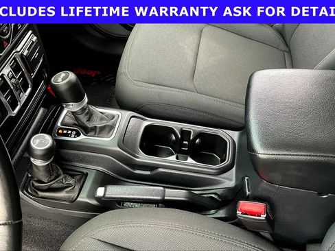 Used 2021 Jeep Wrangler Unlimited Sport AWD/4WD image 14