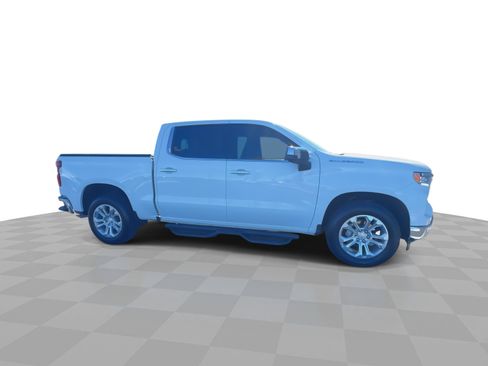 Used 2023 Chevrolet Silverado 1500 LTZ w/ Technology Package image 3