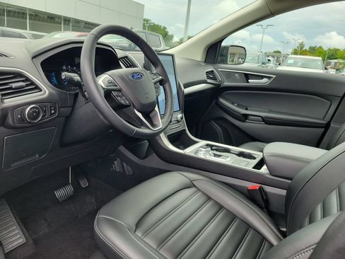 Certified 2024 Ford Edge SEL w/ Convenience Package AWD/4WD image 21