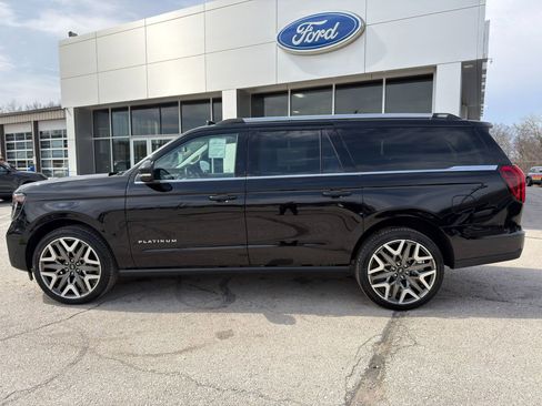 New 2026 Ford Expedition Max Platinum image 4