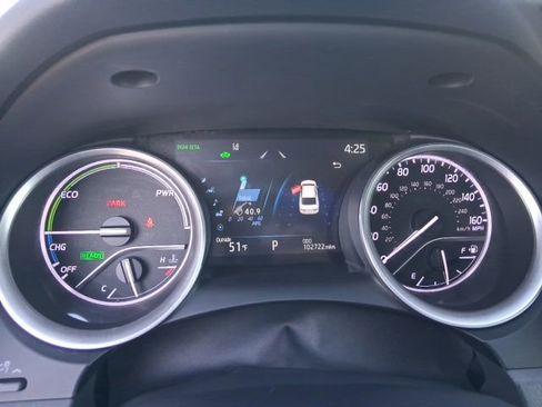 Used 2022 Toyota Camry XLE w/ Cold Weather Package image 20