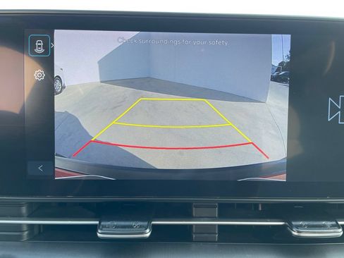 Used 2025 Hyundai Kona SEL FWD image 11