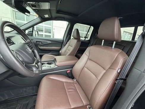 Used 2025 Honda Ridgeline RTL+ image 8