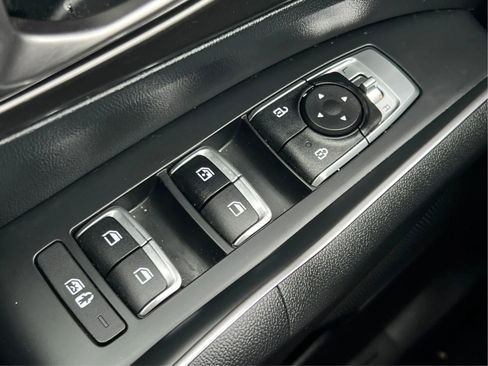 Used 2024 Kia Sorento EX AWD/4WD image 37
