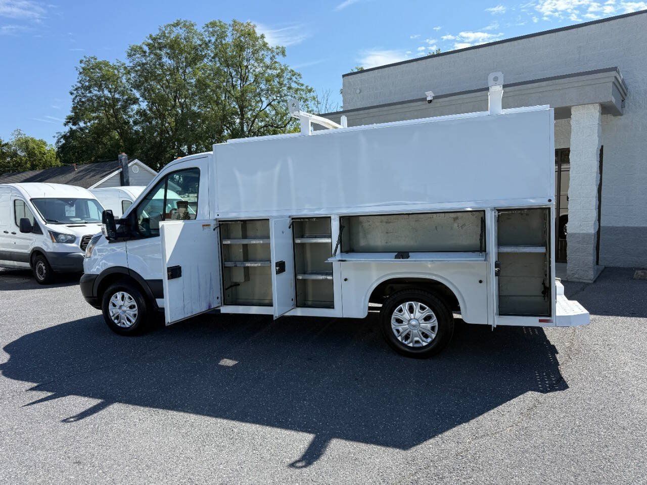 Used 2015 Ford Transit 250 138 w/ Interior Upgrade Package RWD image 31