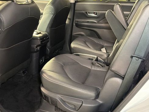 Used 2024 Toyota Grand Highlander Limited image 15
