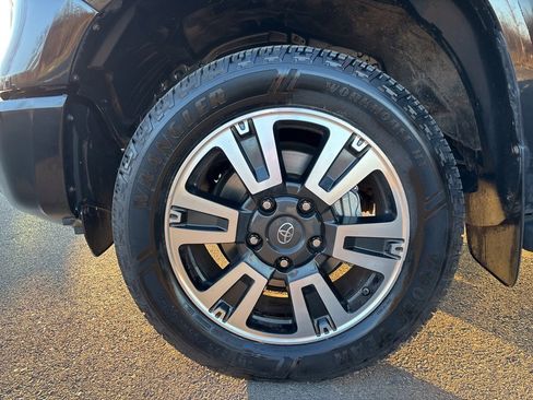 Used 2020 Toyota Tundra image 16