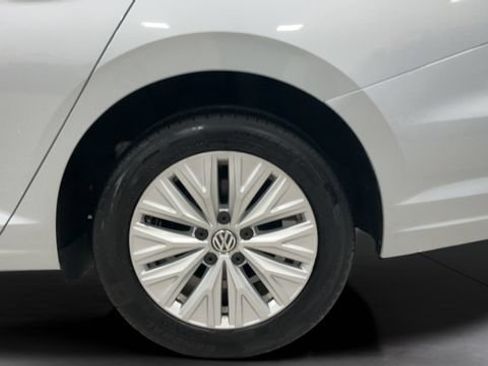 Used 2019 Volkswagen Jetta S w/ Driver Assistance Package FWD image 24