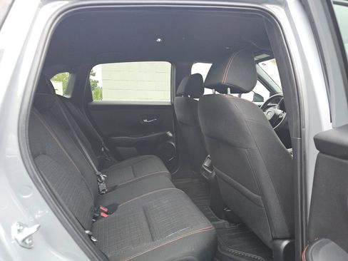 Used 2024 Honda HR-V Sport image 14