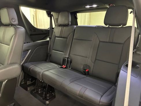 Certified 2024 Chevrolet Tahoe RST w/ RST Performance Edition AWD/4WD image 18