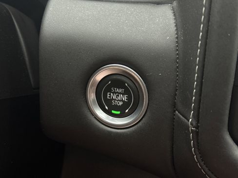 Used 2023 GMC Yukon Denali Ultimate image 17