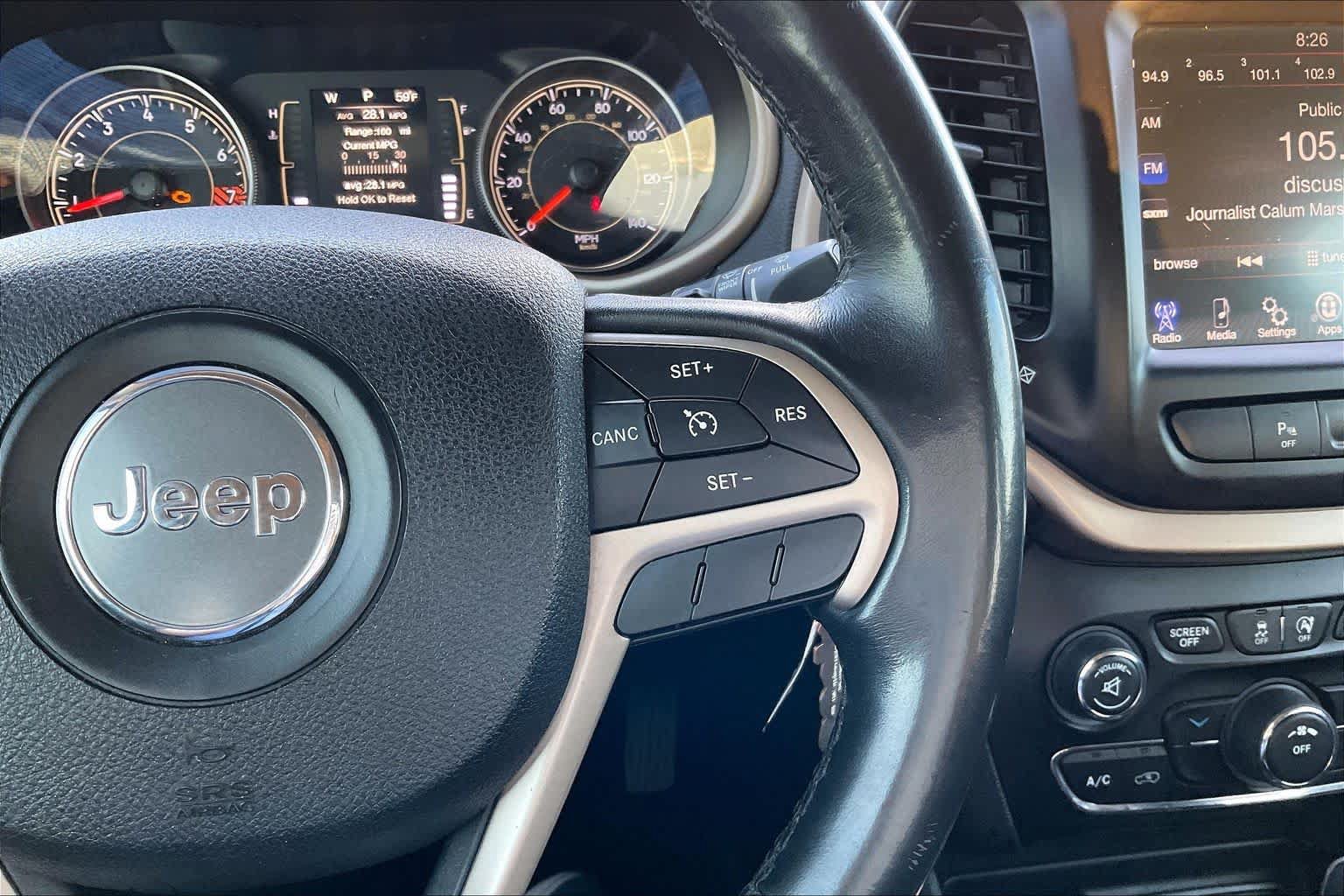 Used 2015 Jeep Cherokee Latitude FWD image 24
