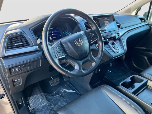 Used 2024 Honda Odyssey EX-L image 9
