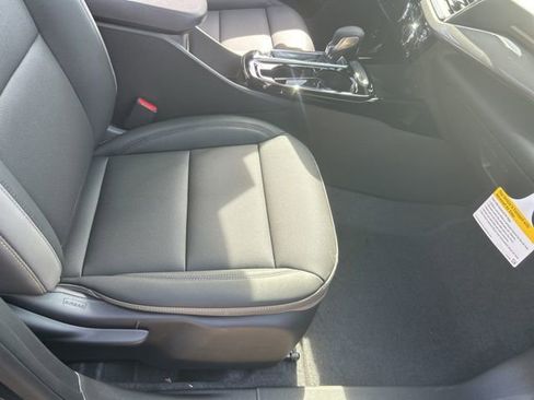 New 2026 Chevrolet Trax ACTIV w/ Sunroof Package image 17