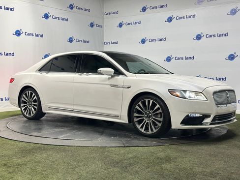 Used 2019 Lincoln Continental Select FWD image 2
