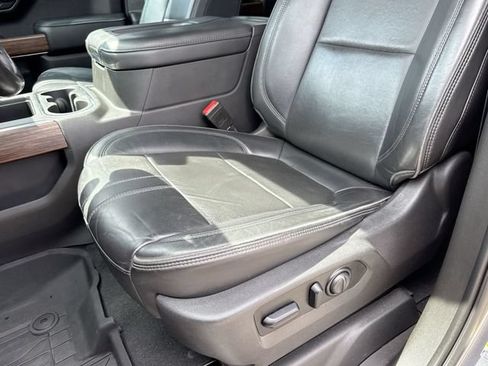 Used 2021 Chevrolet Silverado 1500 High Country w/ LPO, Dark Essentials Package AWD/4WD image 12