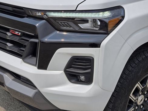 Used 2024 Chevrolet Colorado Z71 w/ Advanced Trailering Package AWD/4WD image 9