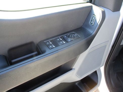 New 2026 Ford F250 XL w/ XL Chrome Package image 17