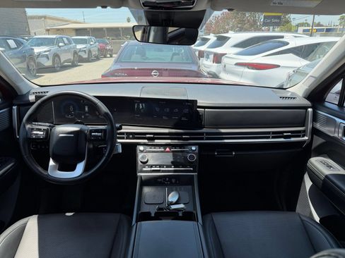 Used 2025 Hyundai Santa Fe SEL FWD image 36