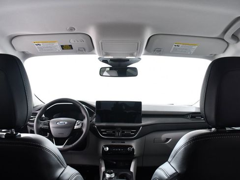 New 2025 Ford Escape SE w/ PHEV Premium Package image 17