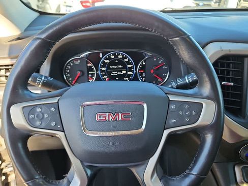 Used 2022 GMC Acadia Denali w/ Denali Ultimate Package FWD image 19