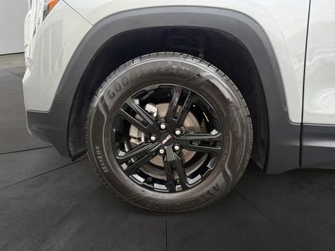 Used 2023 GMC Terrain AT4 AWD/4WD image 9