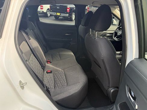 Used 2025 Nissan Kicks SV FWD image 16