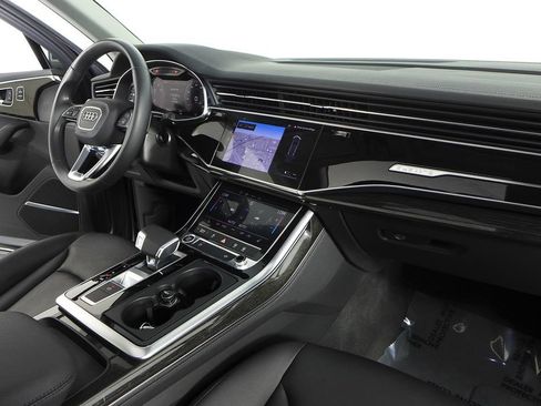 Used 2023 Audi Q7 2.0T Premium Plus w/ Premium Plus Package AWD/4WD image 13