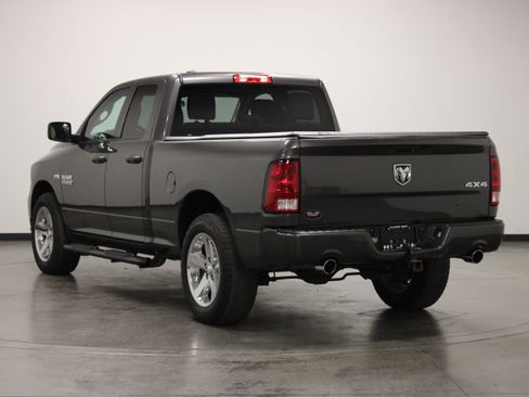Used 2017 RAM 1500 Express AWD/4WD image 6