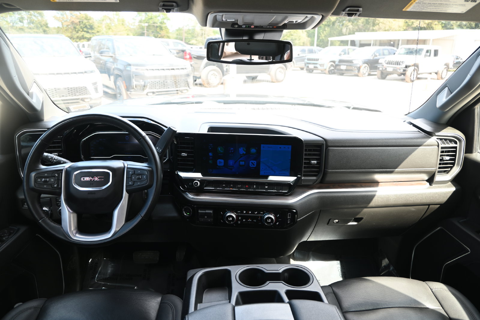 Used 2025 GMC Sierra 1500 SLT RWD image 23