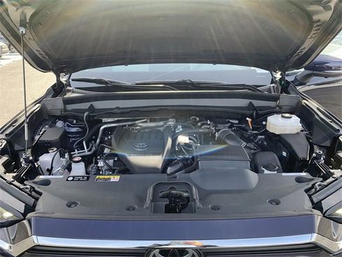 Used 2024 Toyota Grand Highlander MAX Limited image 16