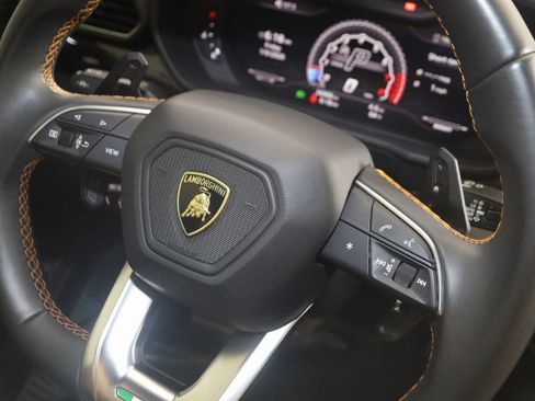 Used 2021 Lamborghini Urus image 60